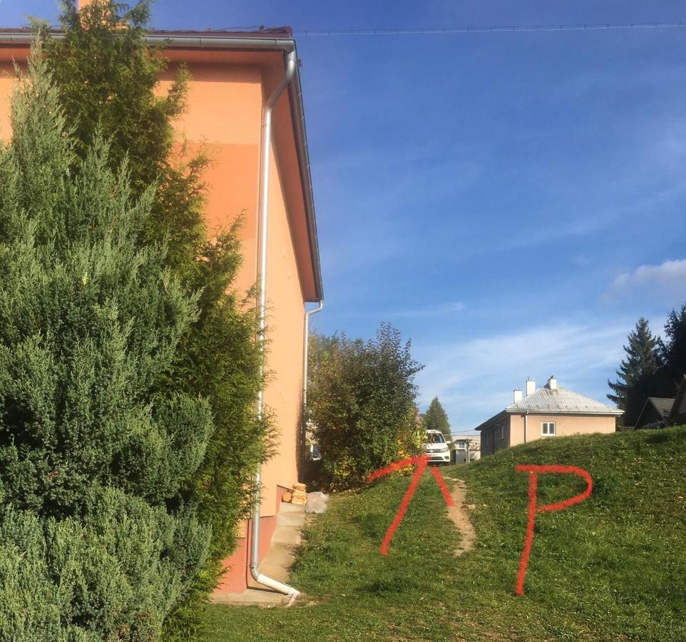 apartmán MONYA Turčianske Teplice Exterior foto